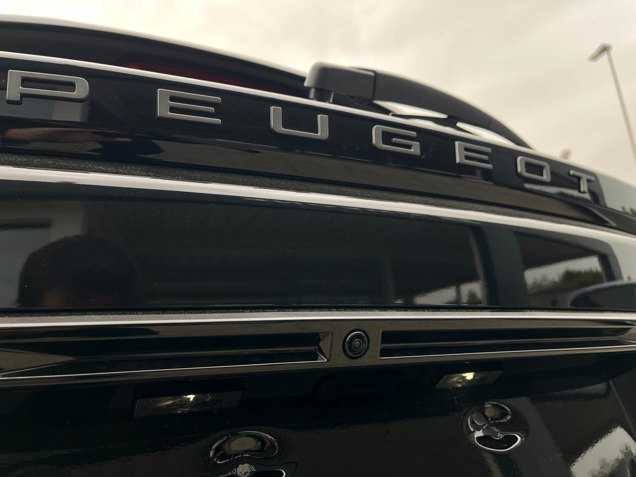 Peugeot 2008 1.2 puretech Allure s&s 100cv Km0