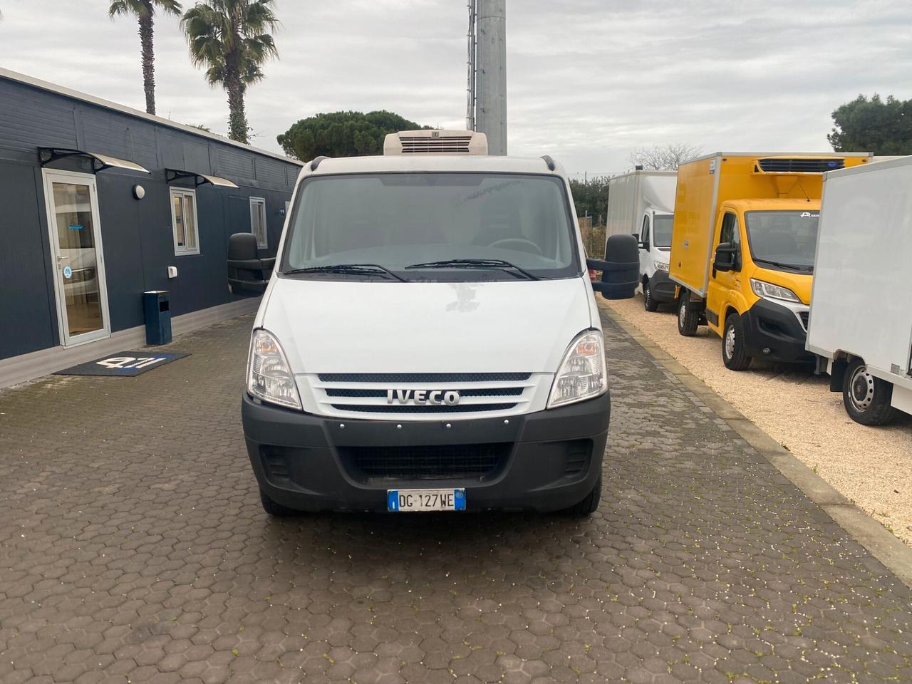 Iveco Daily 2.3 MJ Isotermico con Gruppo Frigo Thermo King – Motore Revisionato