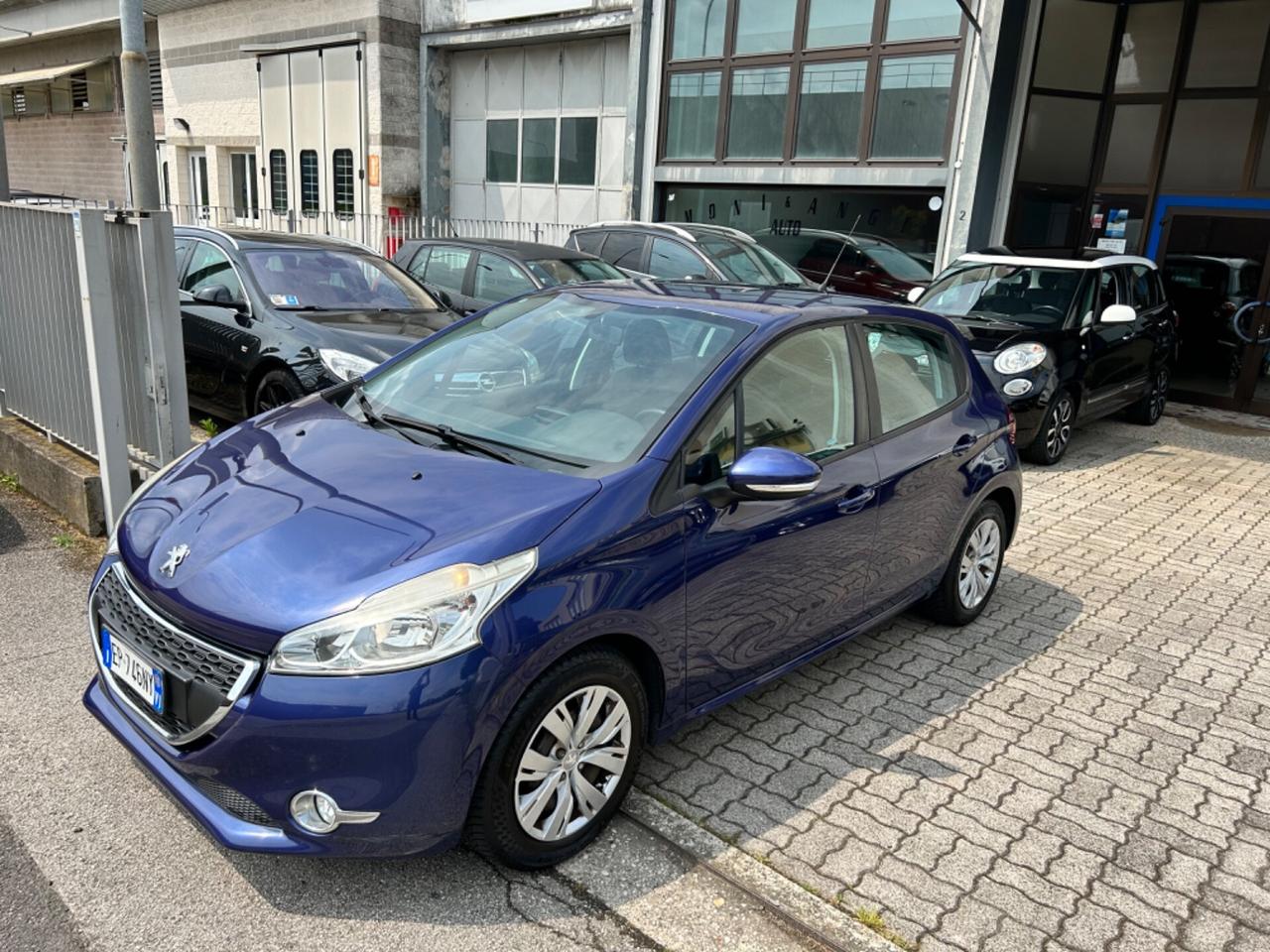 Peugeot 208 1.2 VTi 82 CV NEOPATENTATI