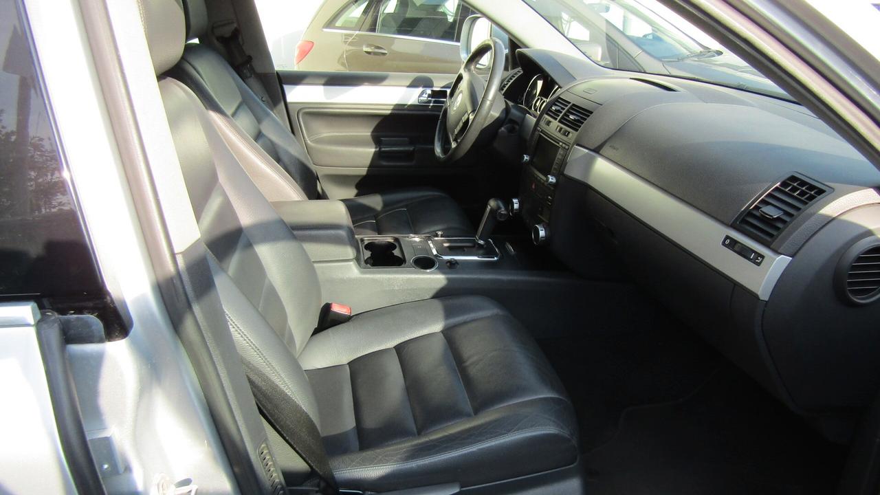 Volkswagen Touareg 2.5 R5 TDI DPF tiptronic Exclusive