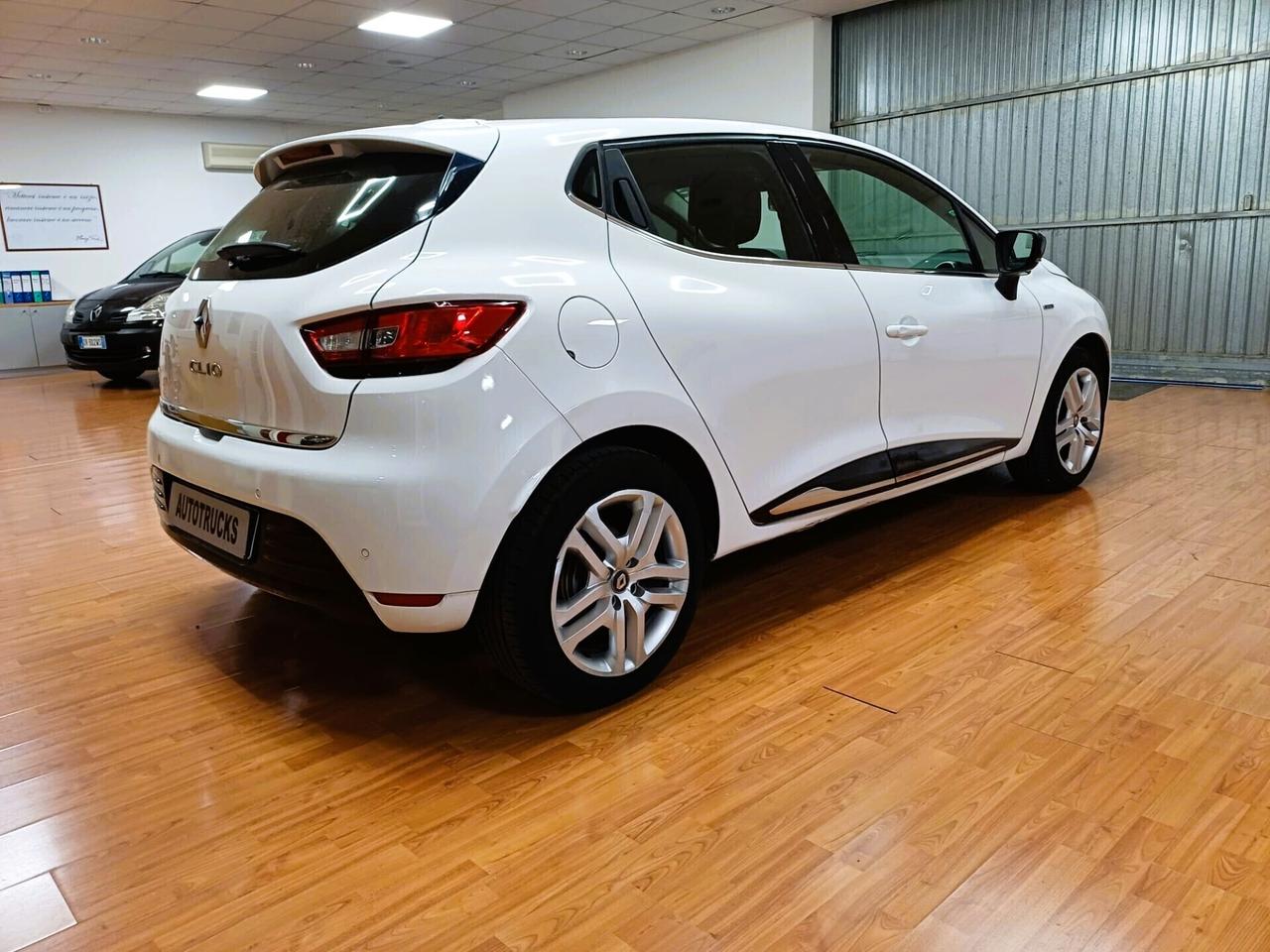 Renault Clio TCe 12V 90CV Unicop. 30300 km