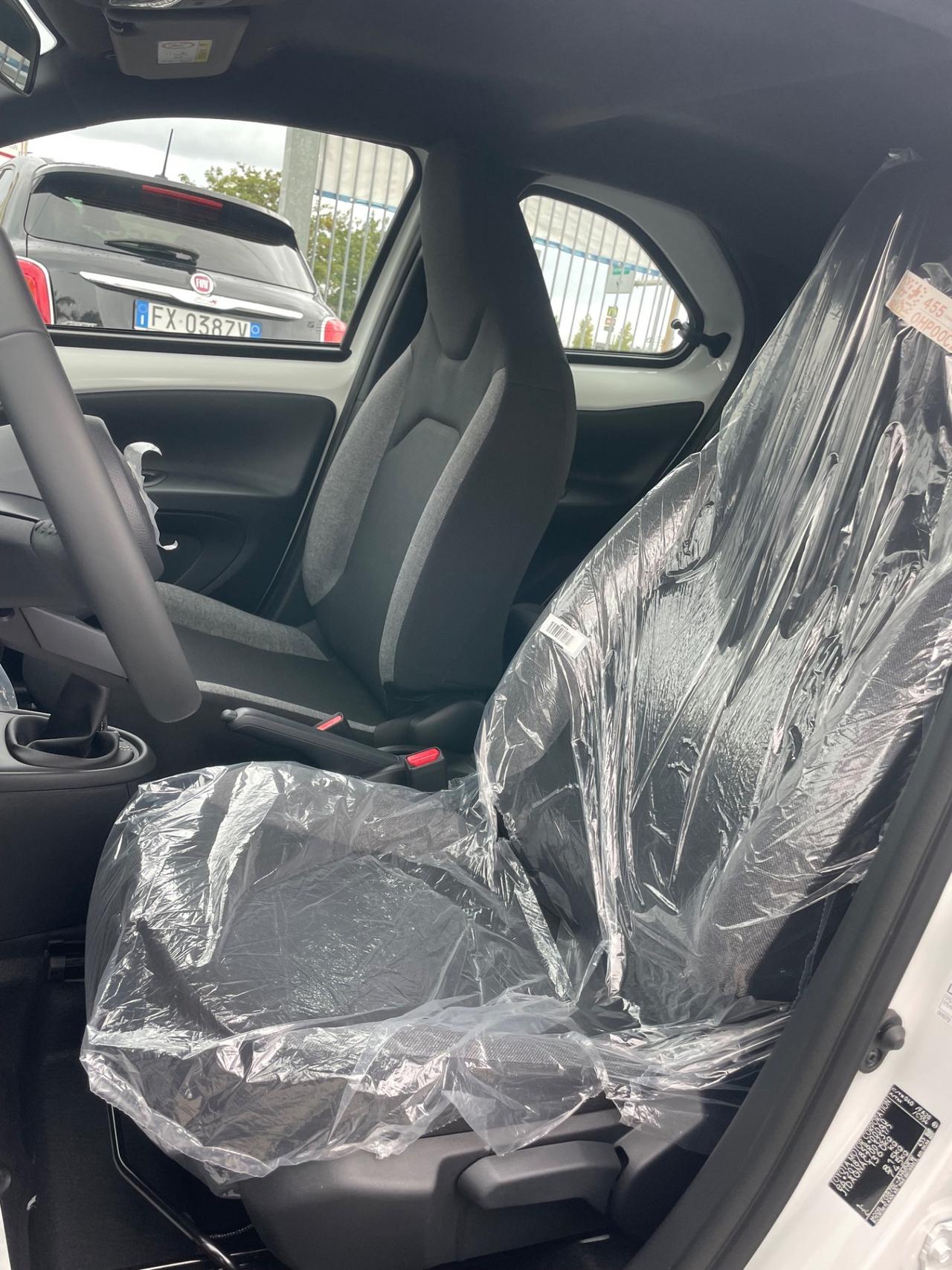 Toyota Aygo X nuova a*f*f*a*r*e