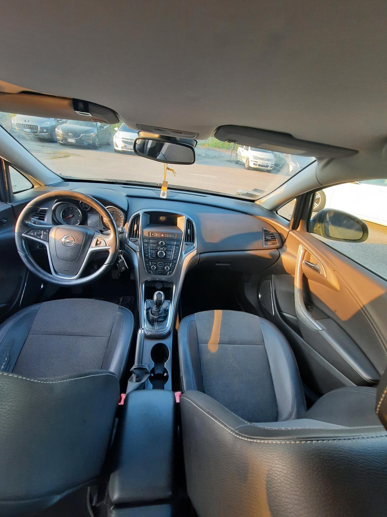 Opel Astra 1.7 CDTI 110CV Sports Tourer Cosmo