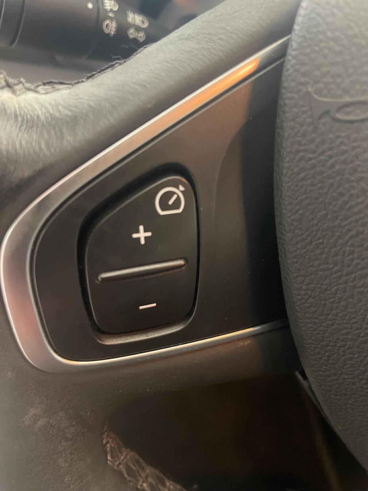 RENAULT CLIO SPORTER 1.5 DCi 90 CV EDC "PERFETTA"