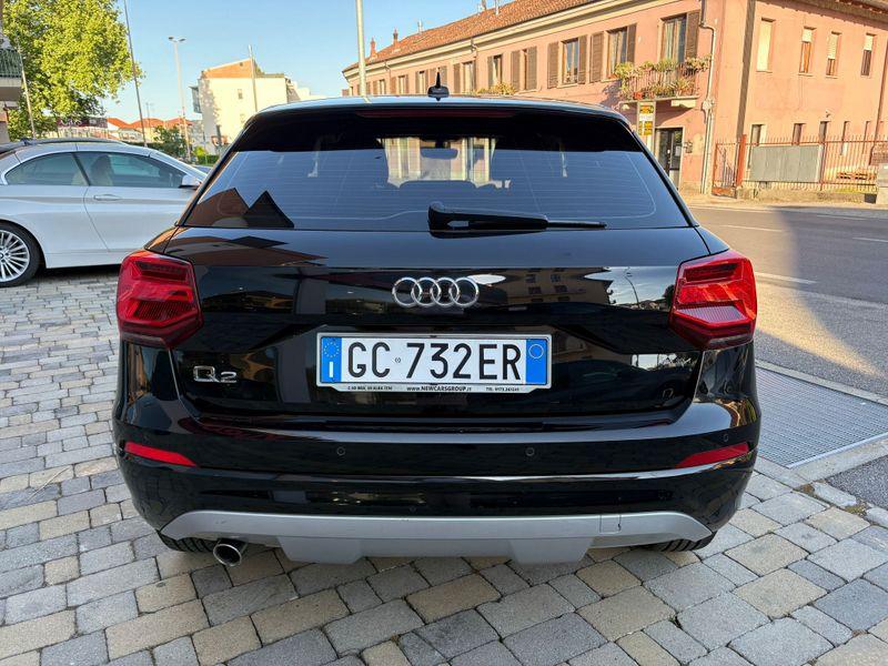Audi Q2 1.6 tdi Business Design s-tronic FULL LED-NAVI-17"