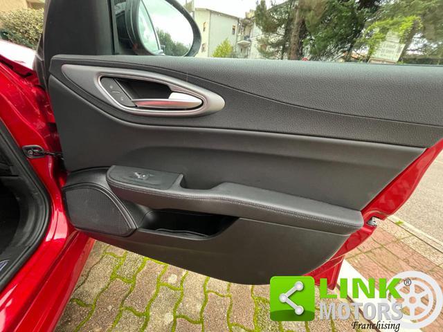 ALFA ROMEO Giulia 2.2 Turbodiesel 210 CV AT8 AWD Q4 Veloce