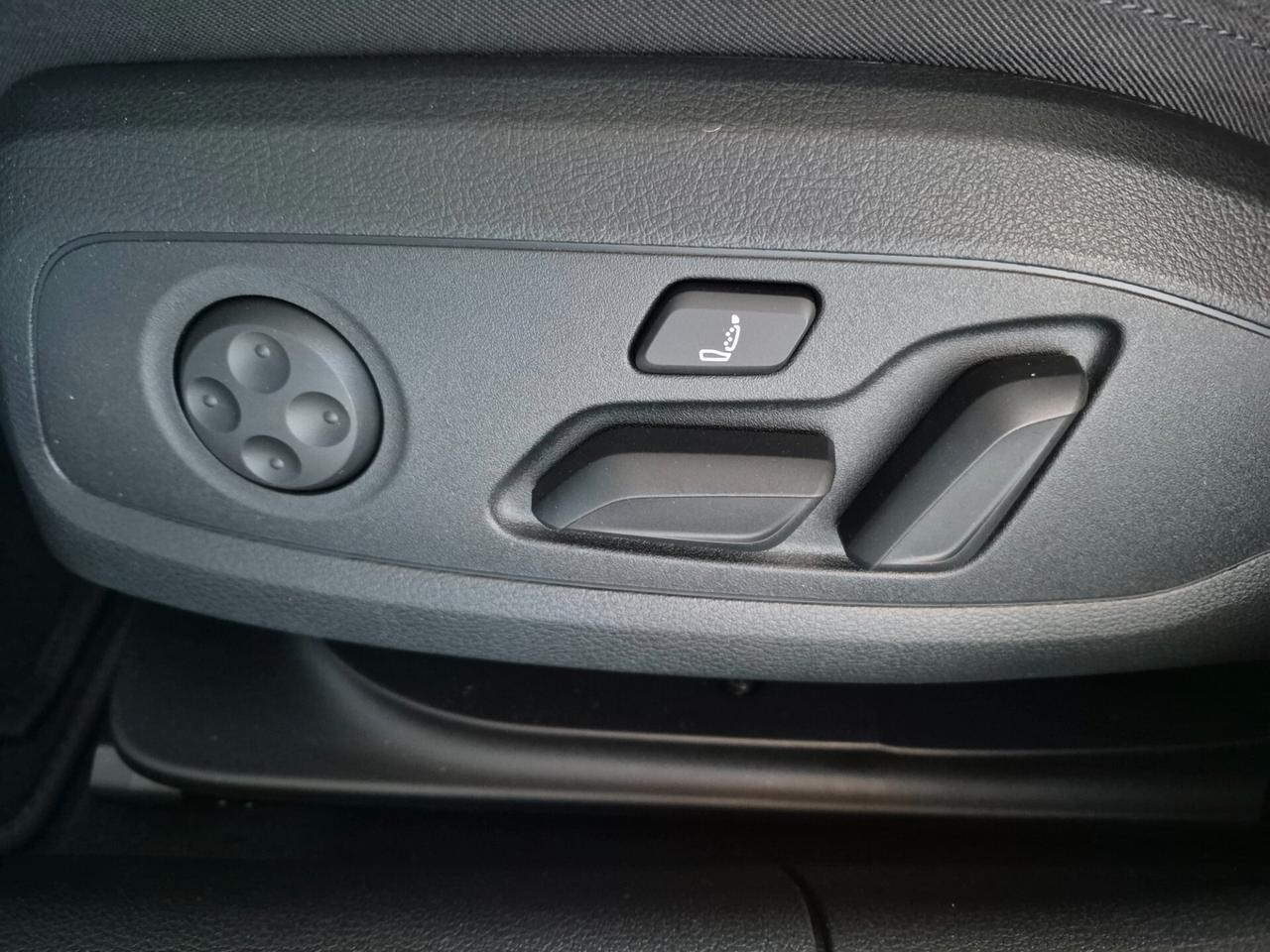 Audi A4 AVANT 40 2.0 TFSI MHEV QUATTRO 204CV S TRONIC TETTO LED NAVI CARPLAY