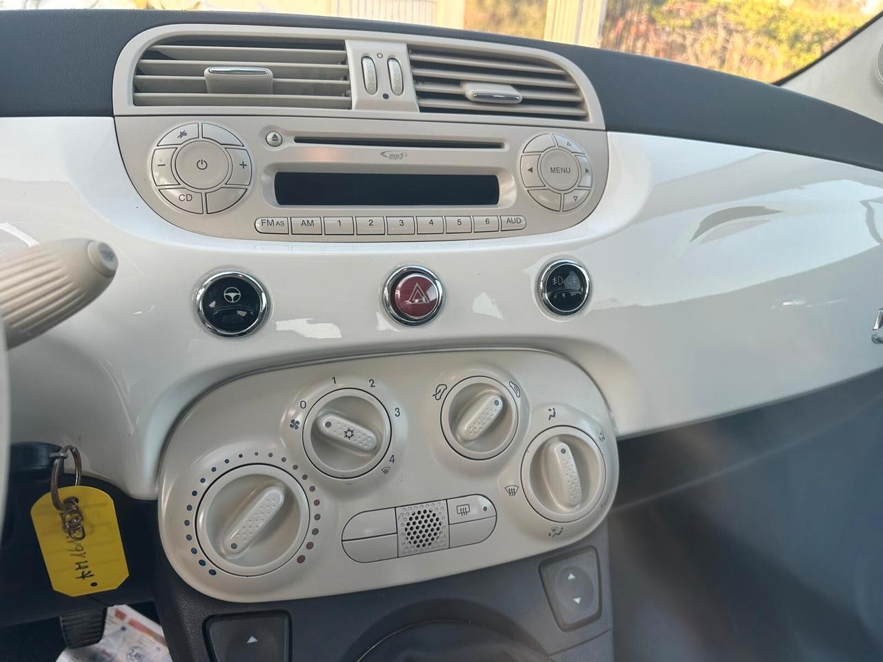 Fiat 500 1.2 Lounge (2009) | OK NEOPATENTATI - Stile Inconfondibile