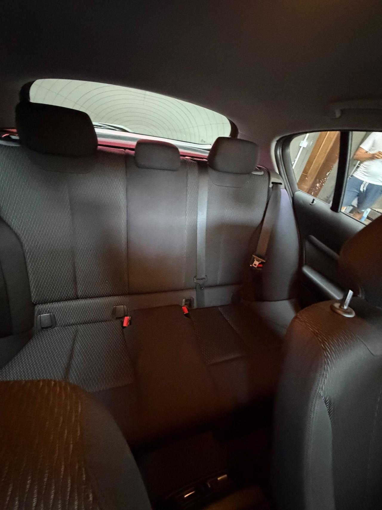 Bmw 118 118d 5p. Urban