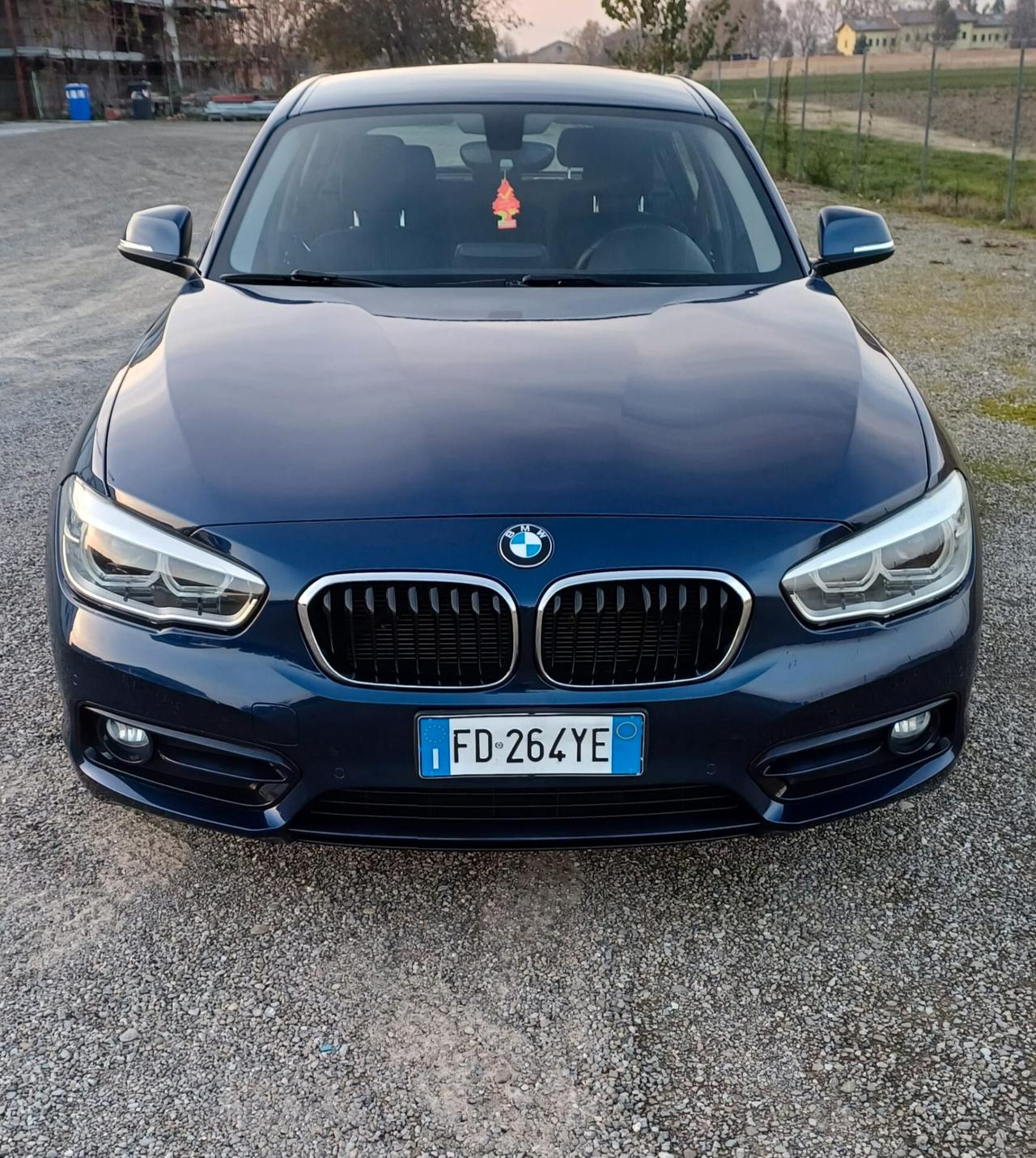 Bmw 116 116d 5p. Urban