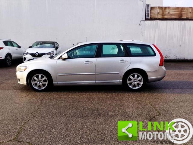 VOLVO V50 D2 POLAR R-DESIGN -NEOPATENTATI-