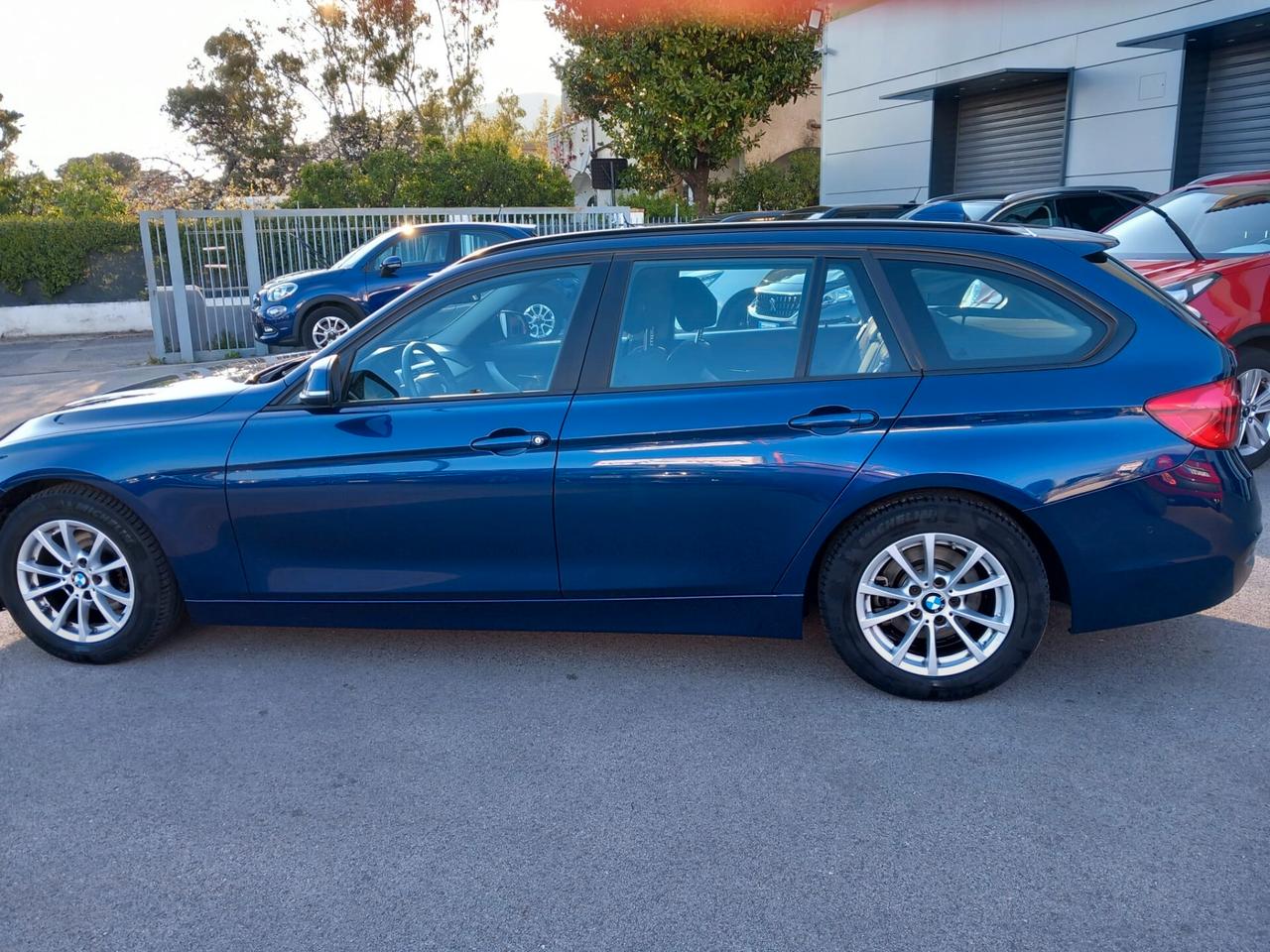 Bmw SERIE 3 320d Touring Business Advantage aut.