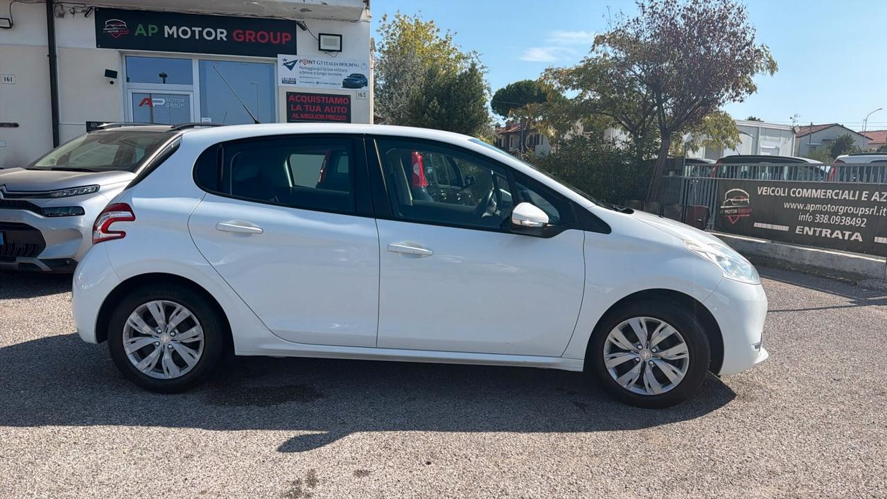 Peugeot 208 1.2 VTi 82 CV 5 porte Access