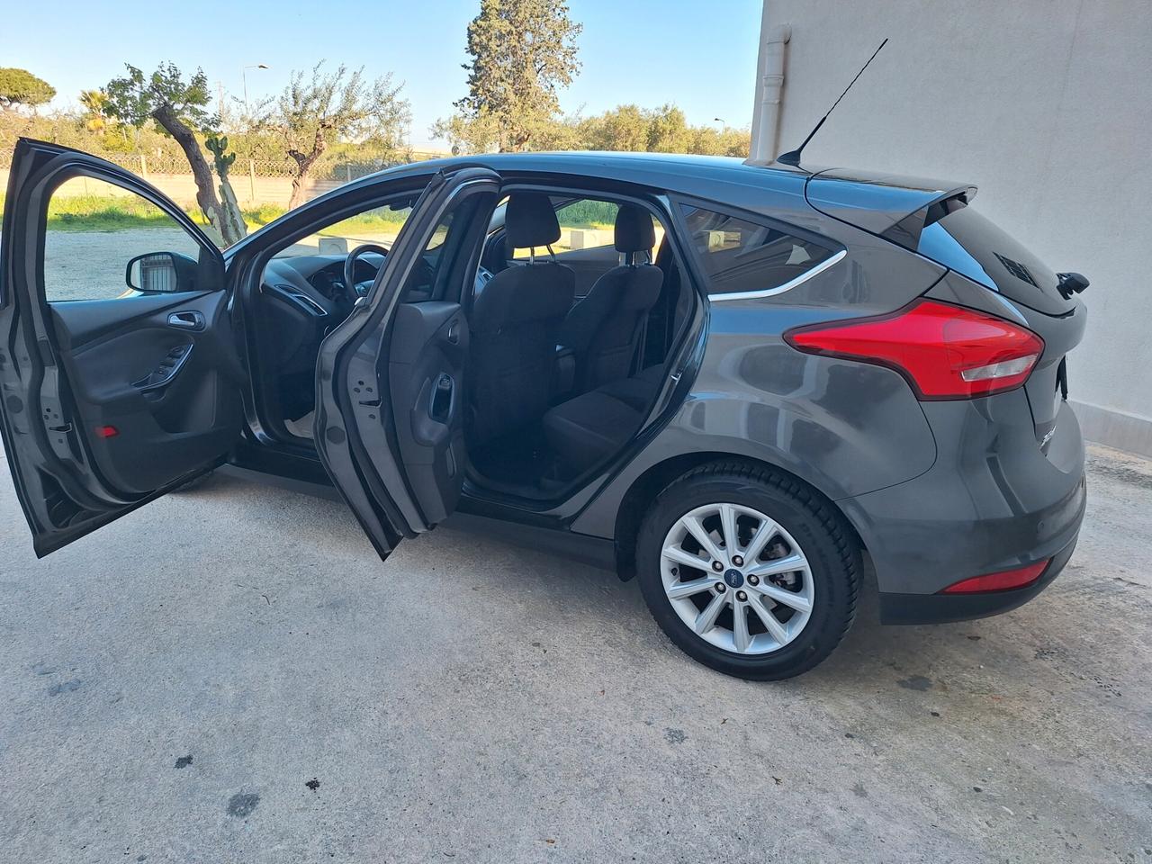 Ford Focus 1.5 TDCi 120 CV Titanium "BERLINA" 2017