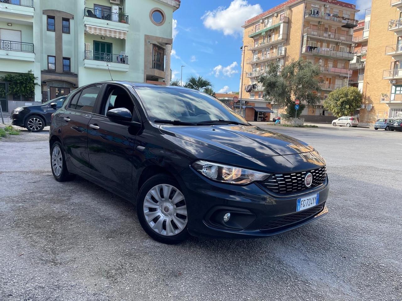 Fiat Tipo 1.3 Mjt 4 porte Lounge 95CV IN OTTIME CONDIZIONI