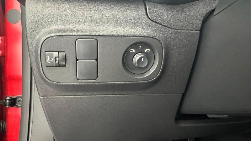 Citroen C3 1.5 bluehdi Feel NAVI 100 Cv. SHINE PLUS