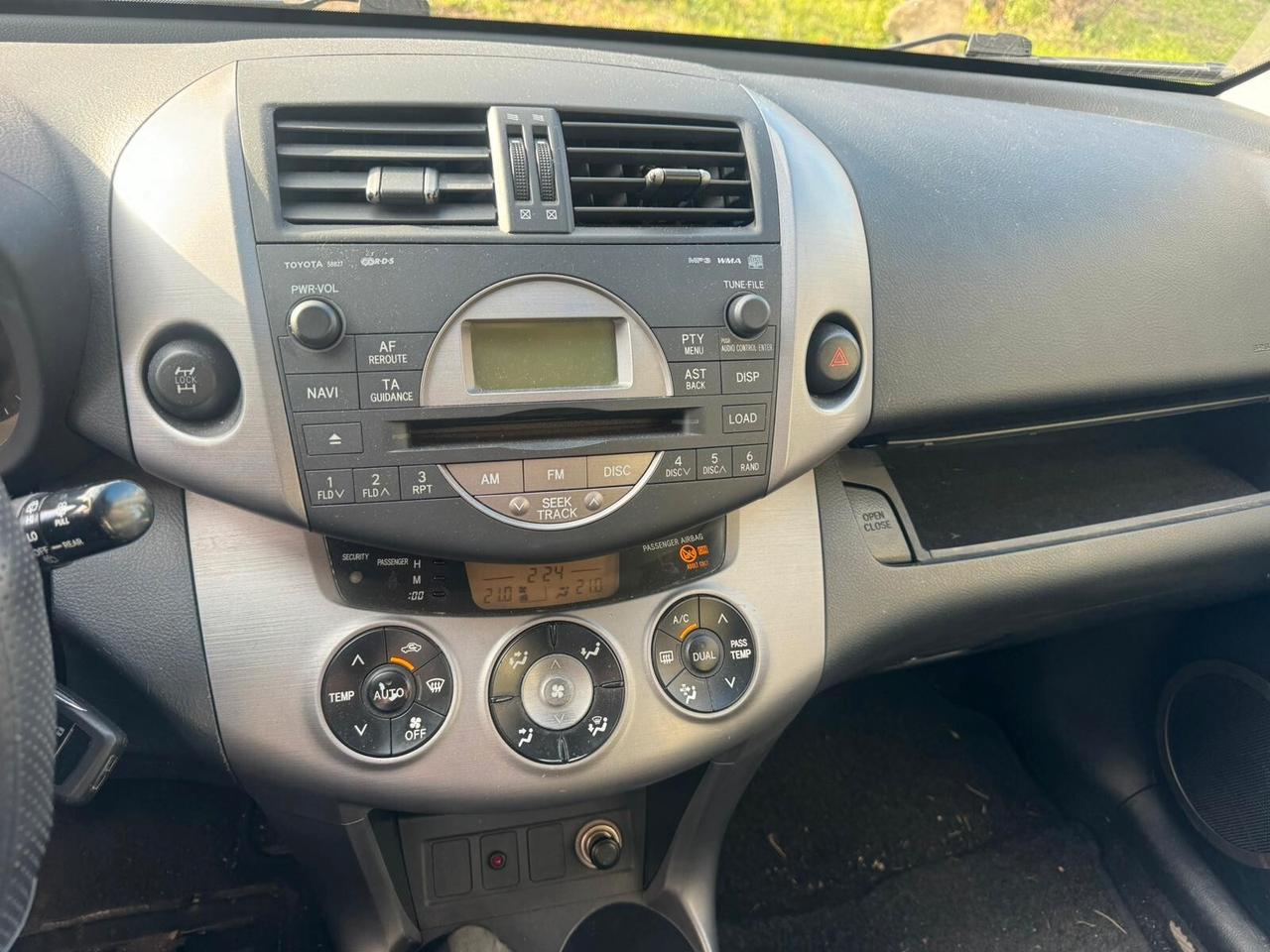 TOYOTA RAV 4 2.2 D-4D 177 CV Luxury