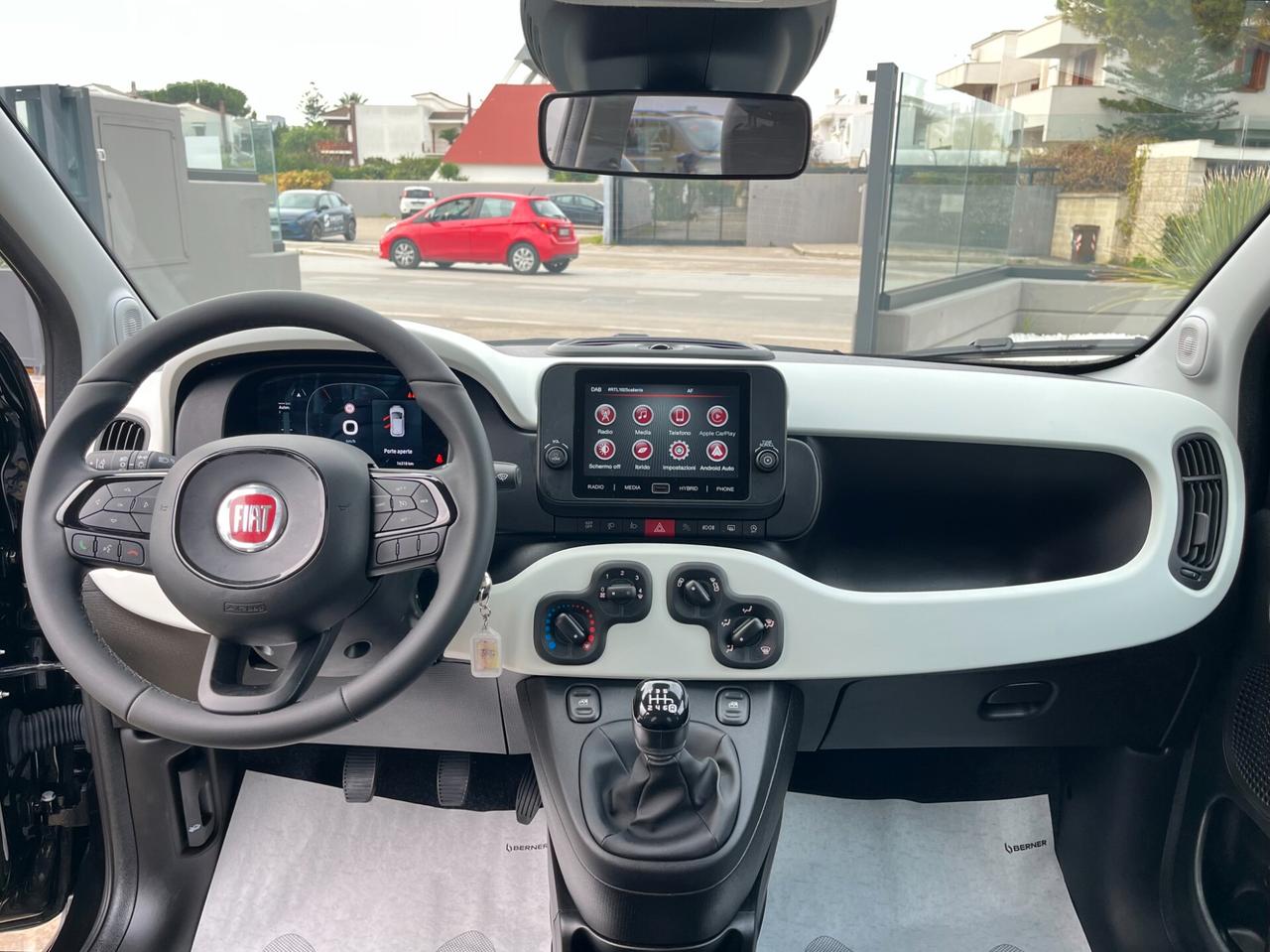 Fiat Panda Cross 1.0 FireFly S&S Hybrid Pandina