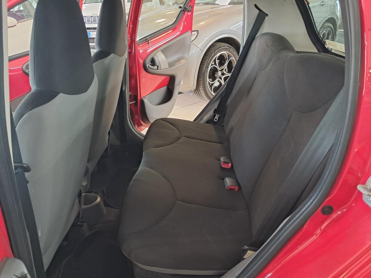 Toyota Aygo 1.0 12V 68 cv 5p. Now