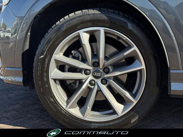 AUDI Q3 40 TFSI quattro S tronic S line edition