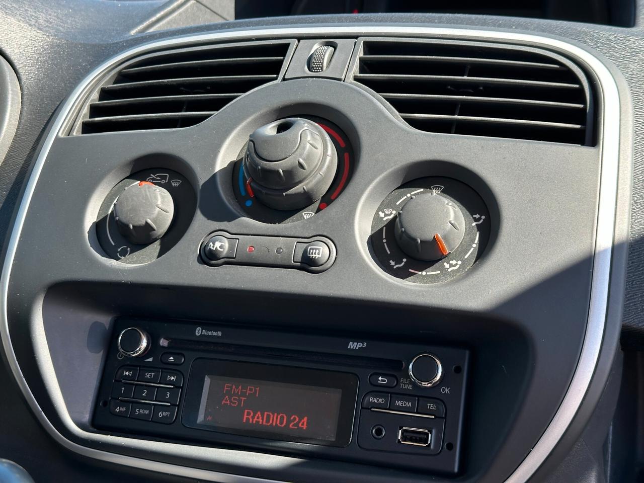 RENAULT Kangoo 1.5 dCi 75 CV Start & Stop Life N1