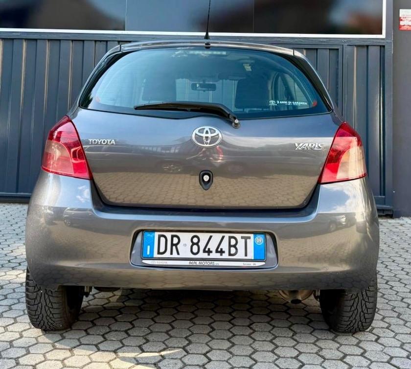 Toyota Yaris 1.3 Benzina 3 porte Navi