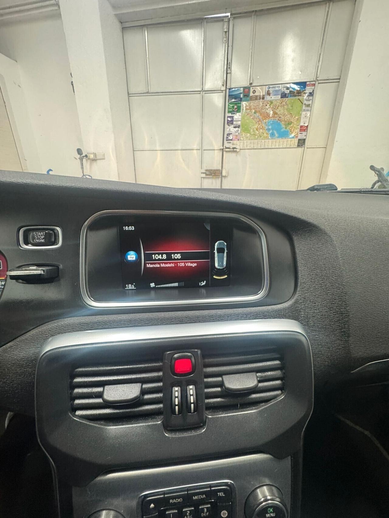 Volvo V40 D2 1.6 Summum