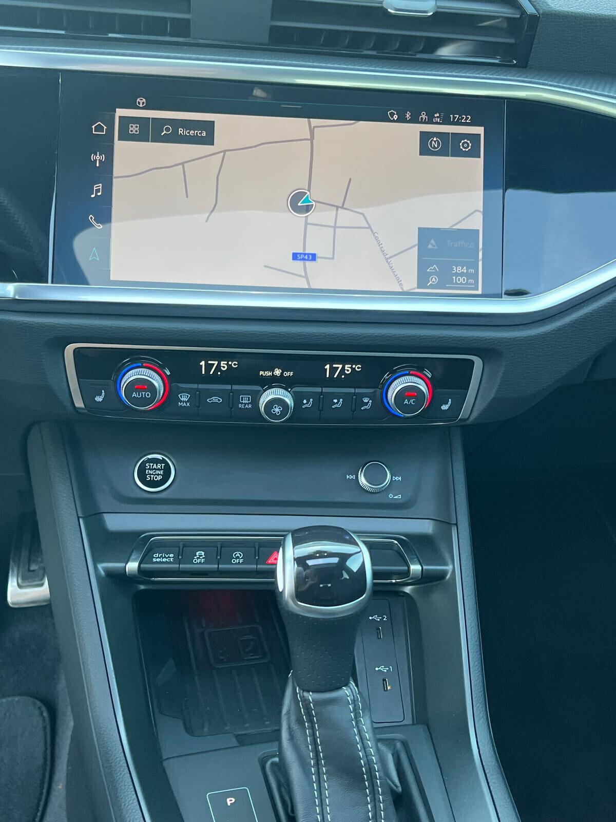 Audi Q3 Sportback S-line *tetto FULL Black