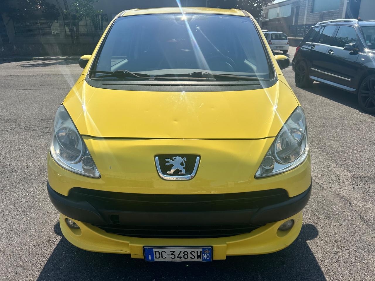 Peugeot 1007 1400 benzina 75cv automatica