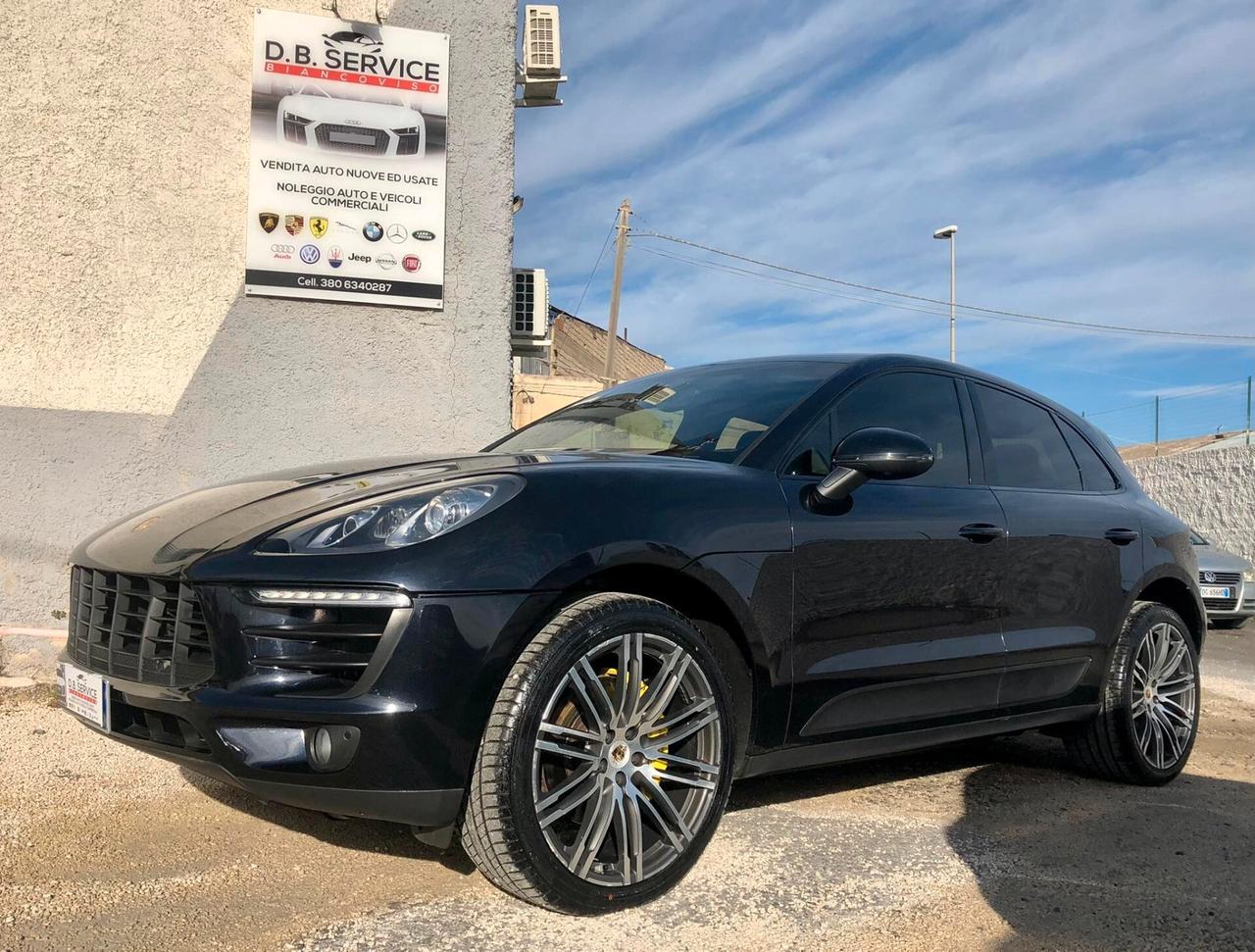 Porsche Macan S