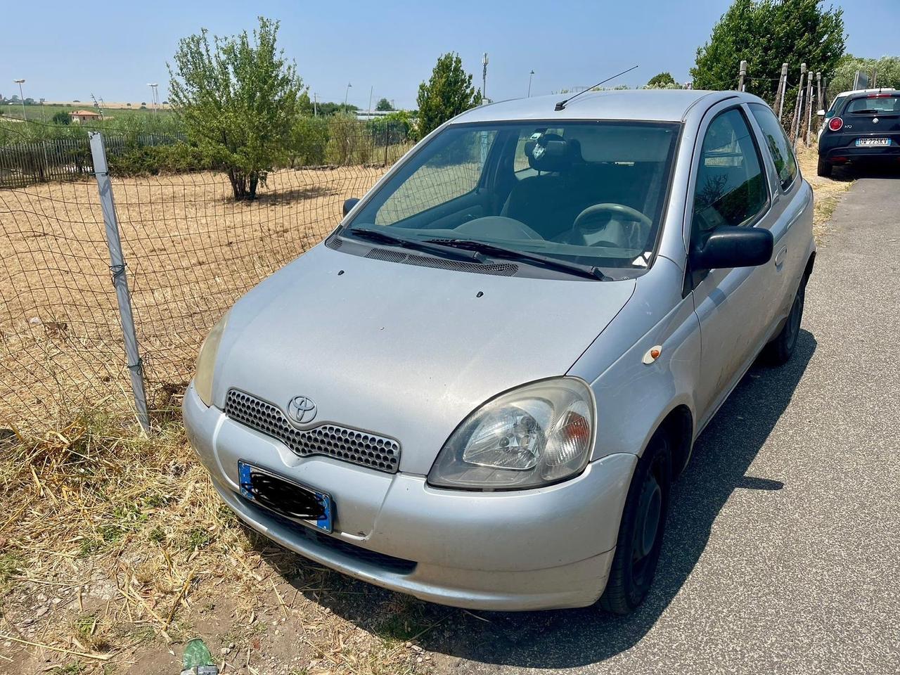 Toyota Yaris 1.0i 16V cat 3 porte