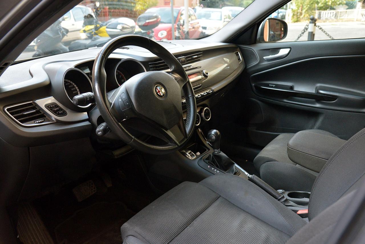 Alfa Romeo Giulietta 1.4 Turbo MultiAir TCT Distinctive