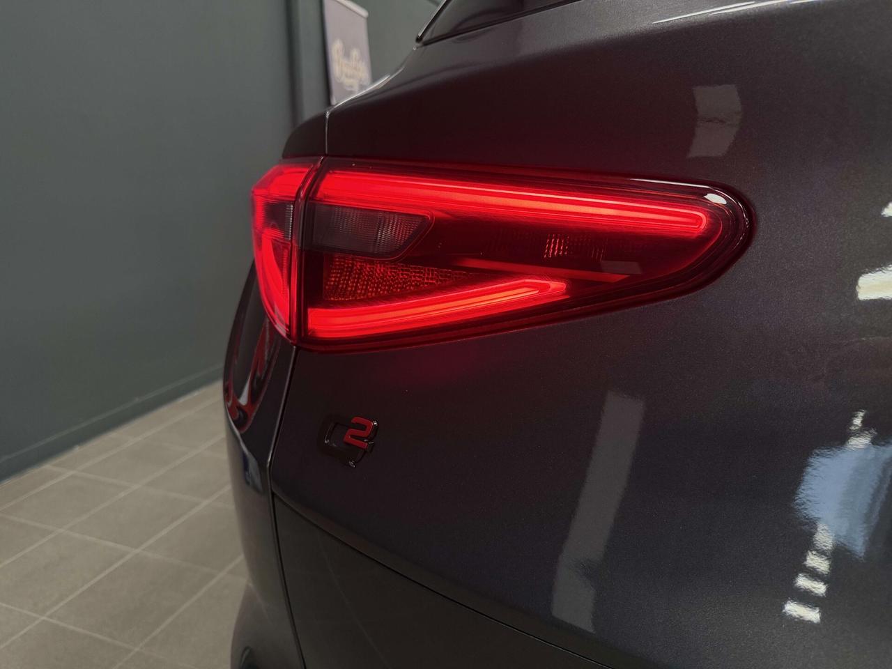 Alfa Romeo Stelvio 2.2 Turbodiesel 190 CV AT8 RWD Q2