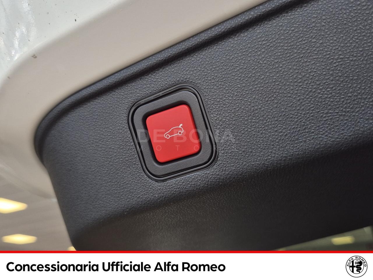 Alfa Romeo Junior 1.2 ibrida speciale 145cv edct6