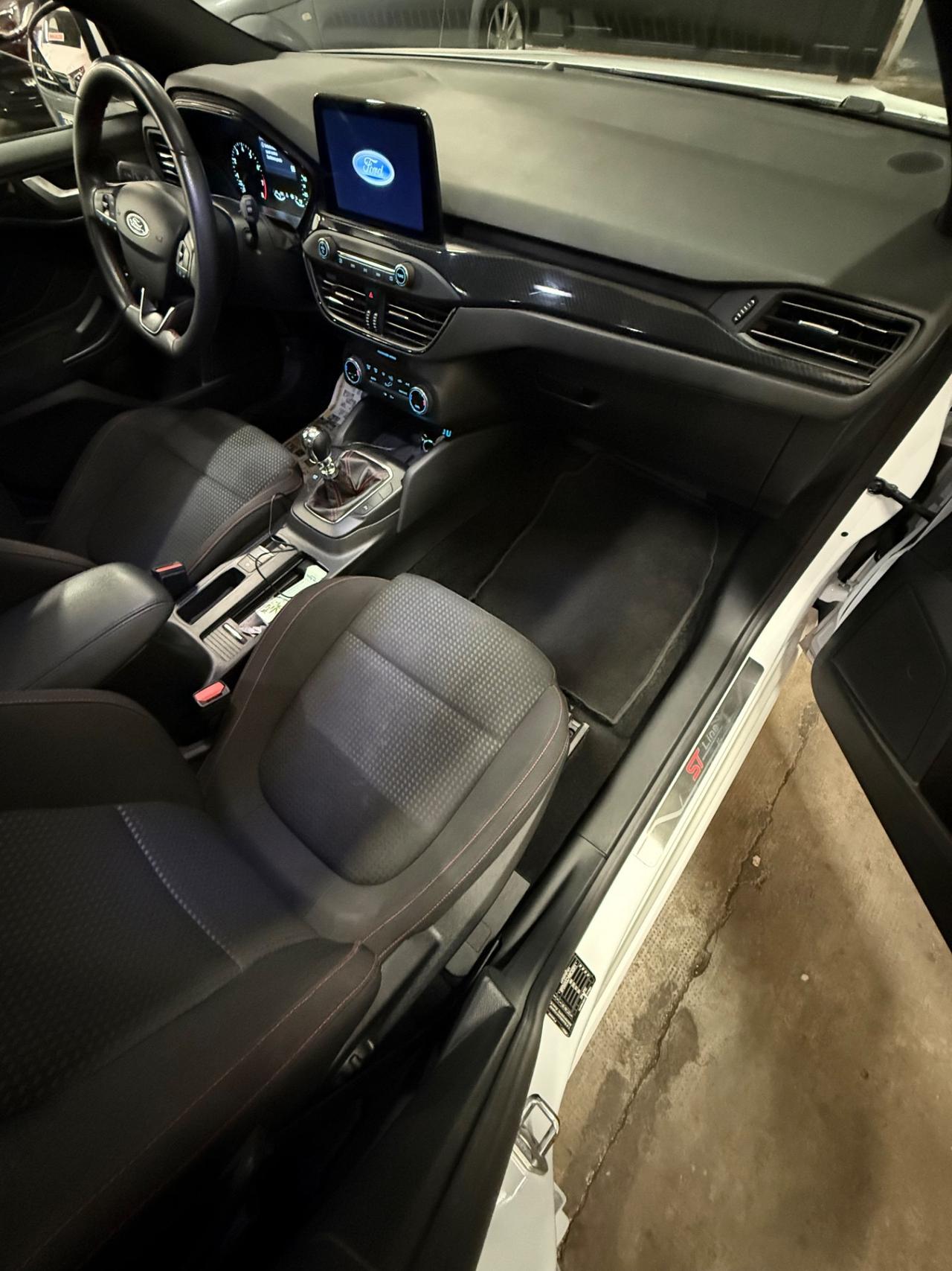 Ford Focus 1.0 EcoBoost 125 CV 5p. ST-Line