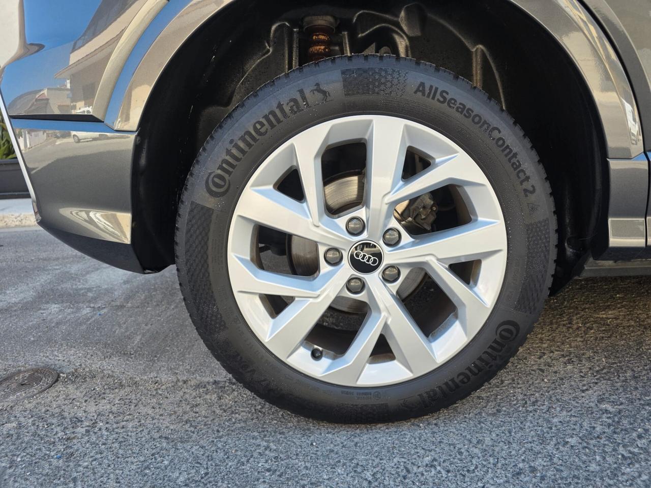 Audi Q2 30 TDI S-Tronic line Edition+Cockpit+Pelle...