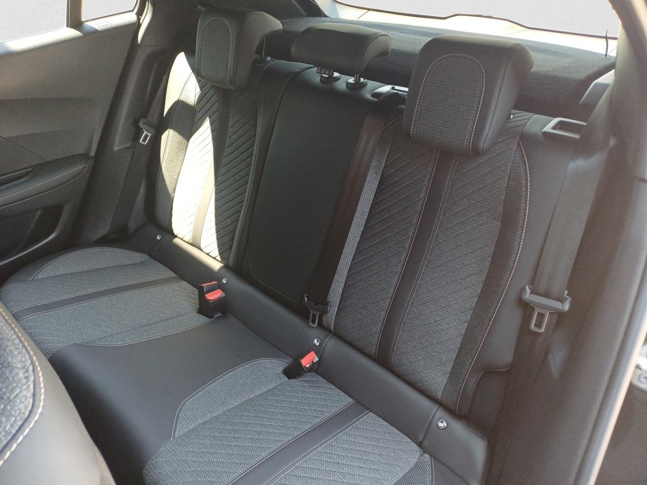 PEUGEOT 2008 2ª serie - 2008 BlueHDi 130 S&S EAT8 Allure