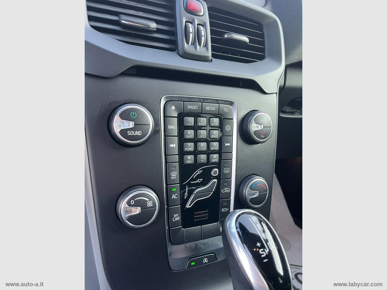 VOLVO V40 D2 Geartronic CROSS COUTRY