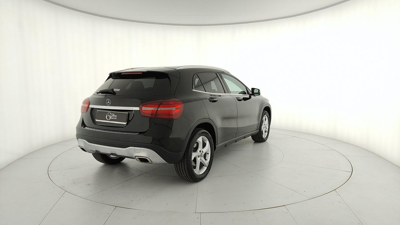 Mercedes-Benz GLA 180 Sport auto