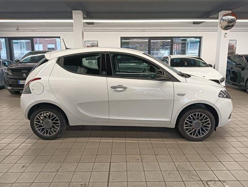 Lancia Ypsilon Ypsilon 1.0 FireFly 5 porte S&S Hybrid Ecochic Gold