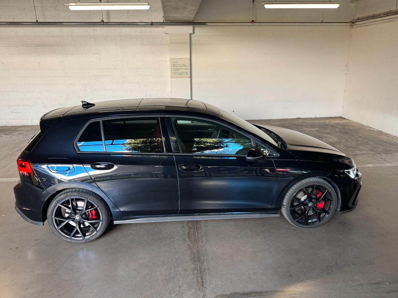 Volkswagen Golf GTI 2.0 TSI