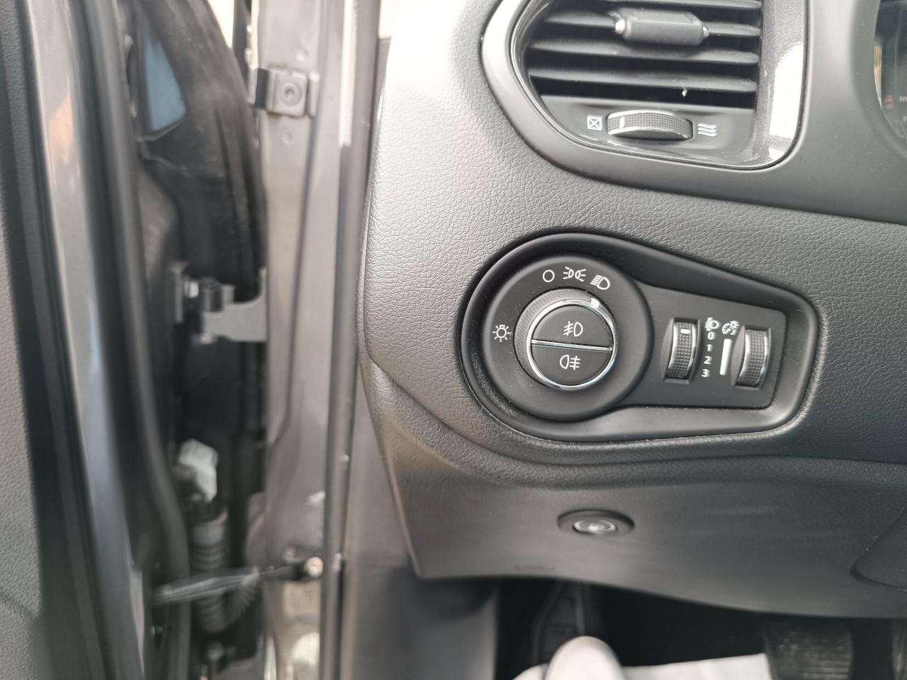 Jeep Renegade 1.3 T4 190CV PHEV 4xe AT6 Business Plus