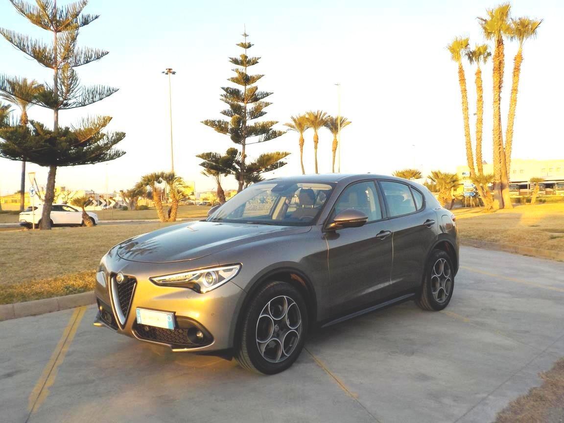 Alfa Romeo Stelvio 2.2 Turbodiesel 210 CV AT8 Q4 Business