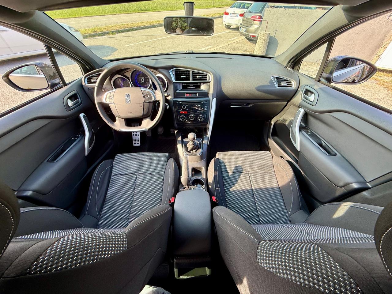 DS4 4 1.6 e-HDi 115 airdream Chic 112.000Km Impeccabile