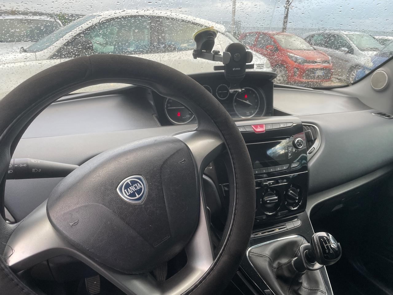 Lancia Ypsilon 1.2 69 CV 5 porte Elle