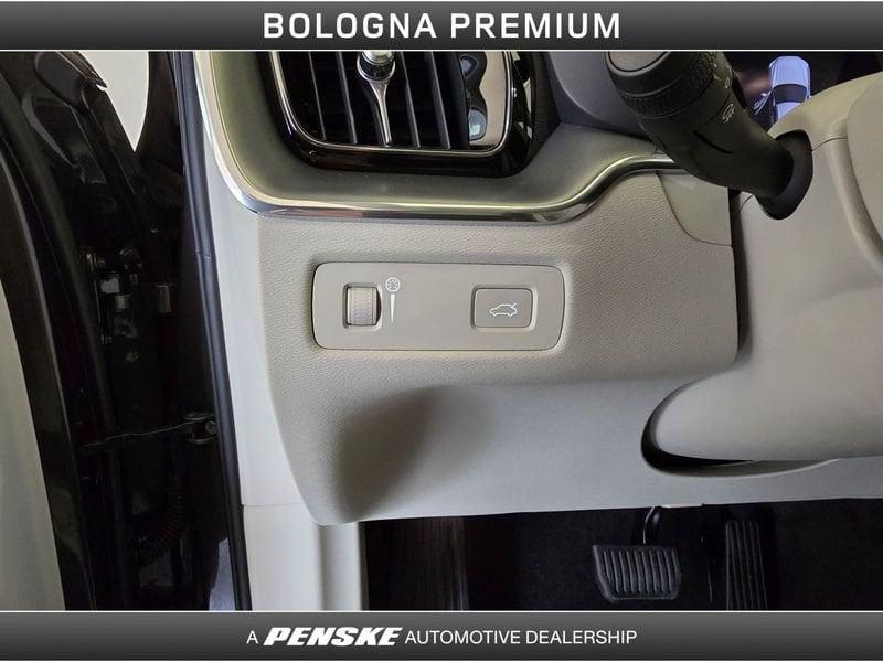 Volvo XC60 B4 (d) AWD Geartronic Momentum Pro