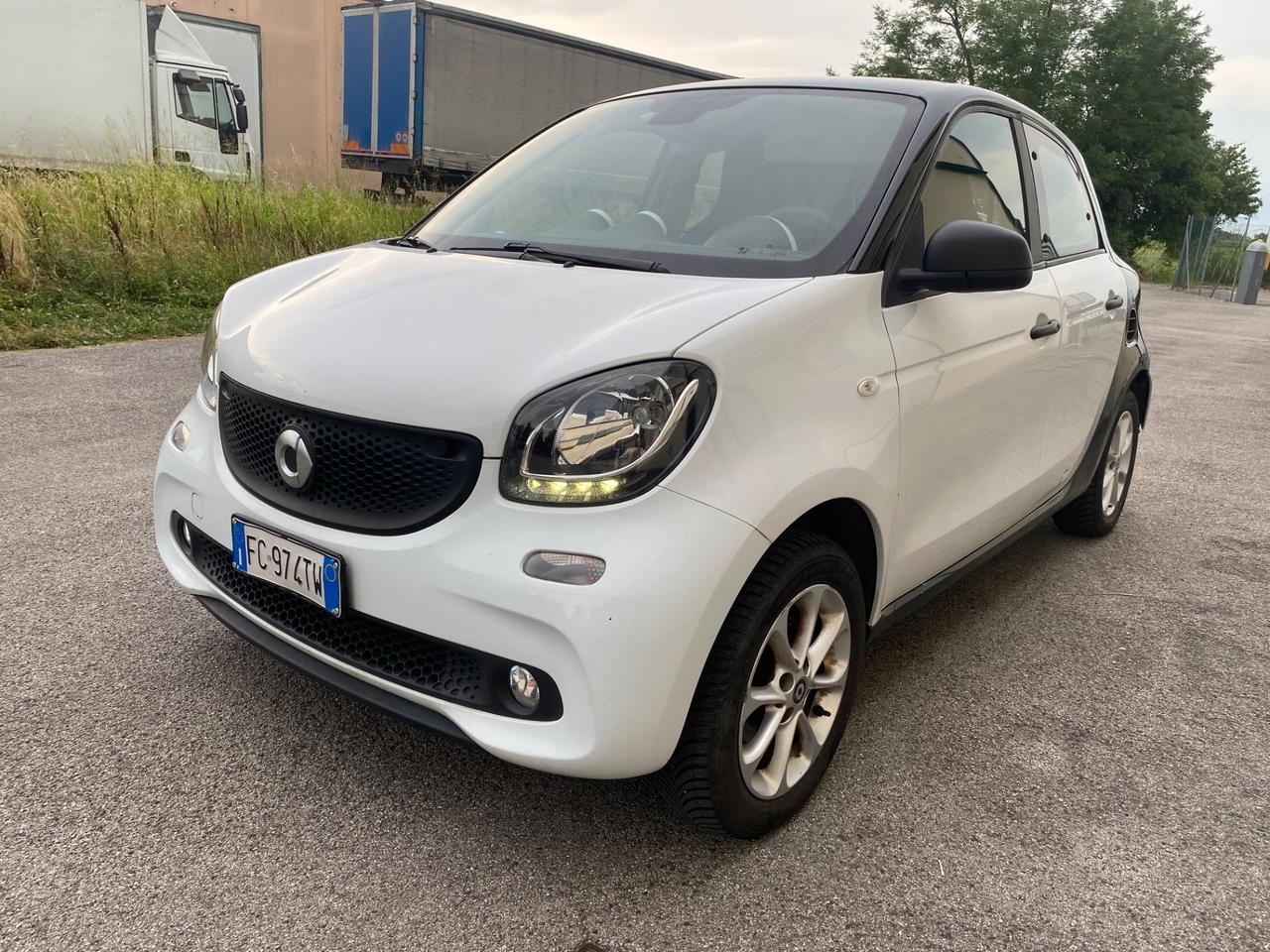 Smart ForFour 60 1.0 Black Passion