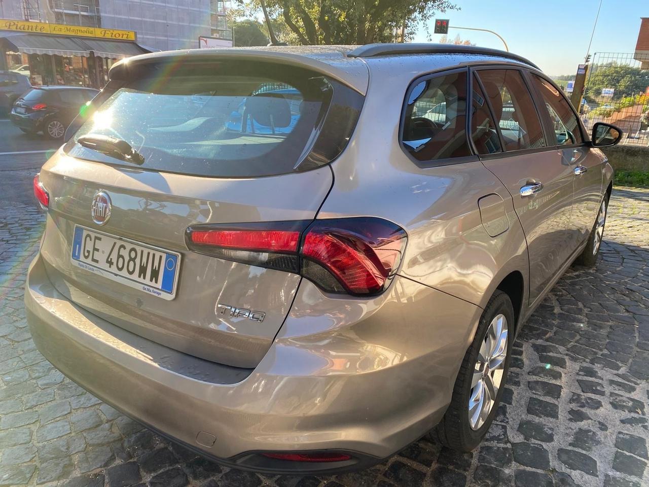 Fiat Tipo 1.4 T-Jet 120CV GPL SW Lounge