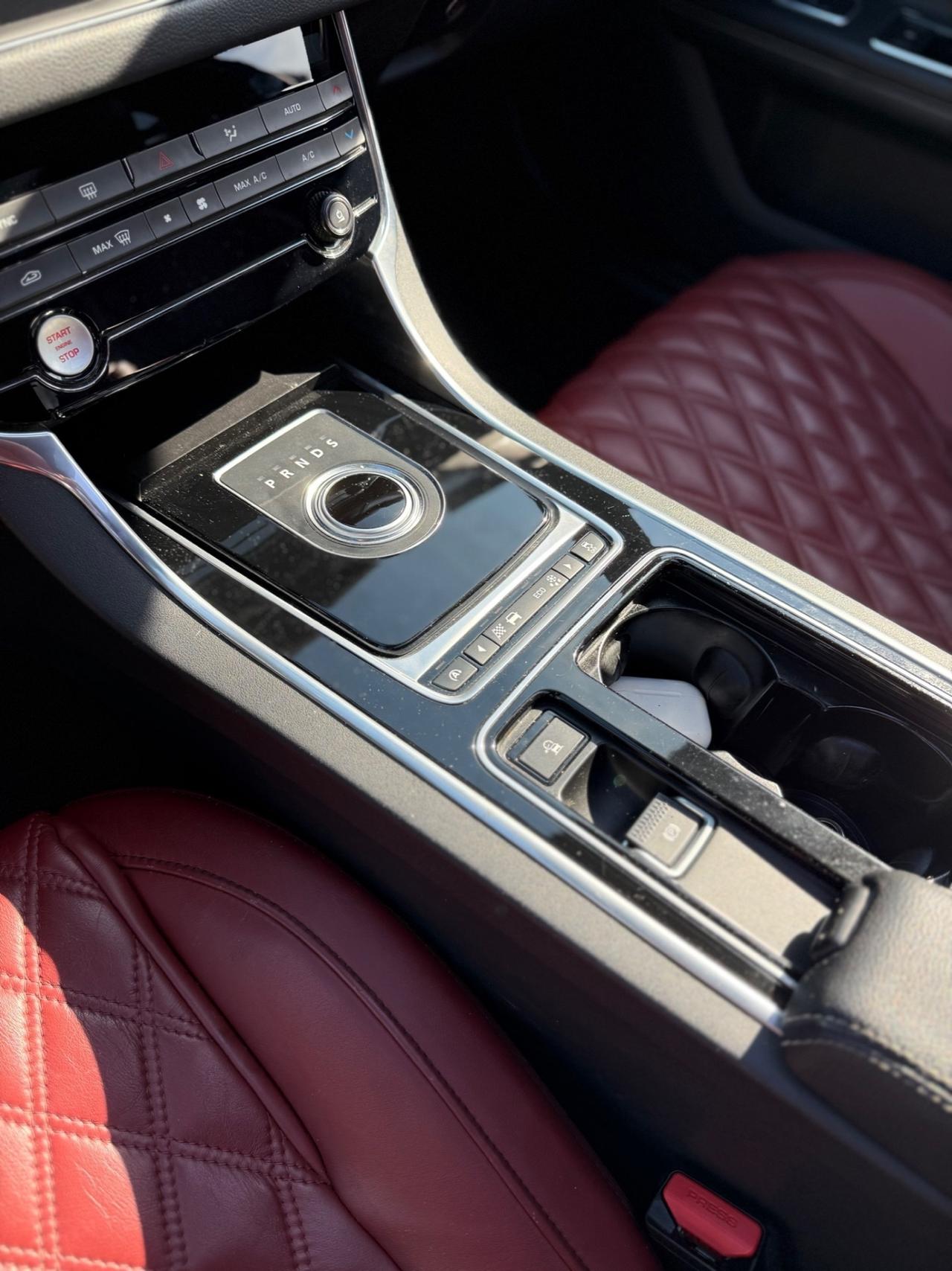 Jaguar XF 2.0 D 180 CV R-SPORT TETTO KMCERT GARANZ UNICOPR