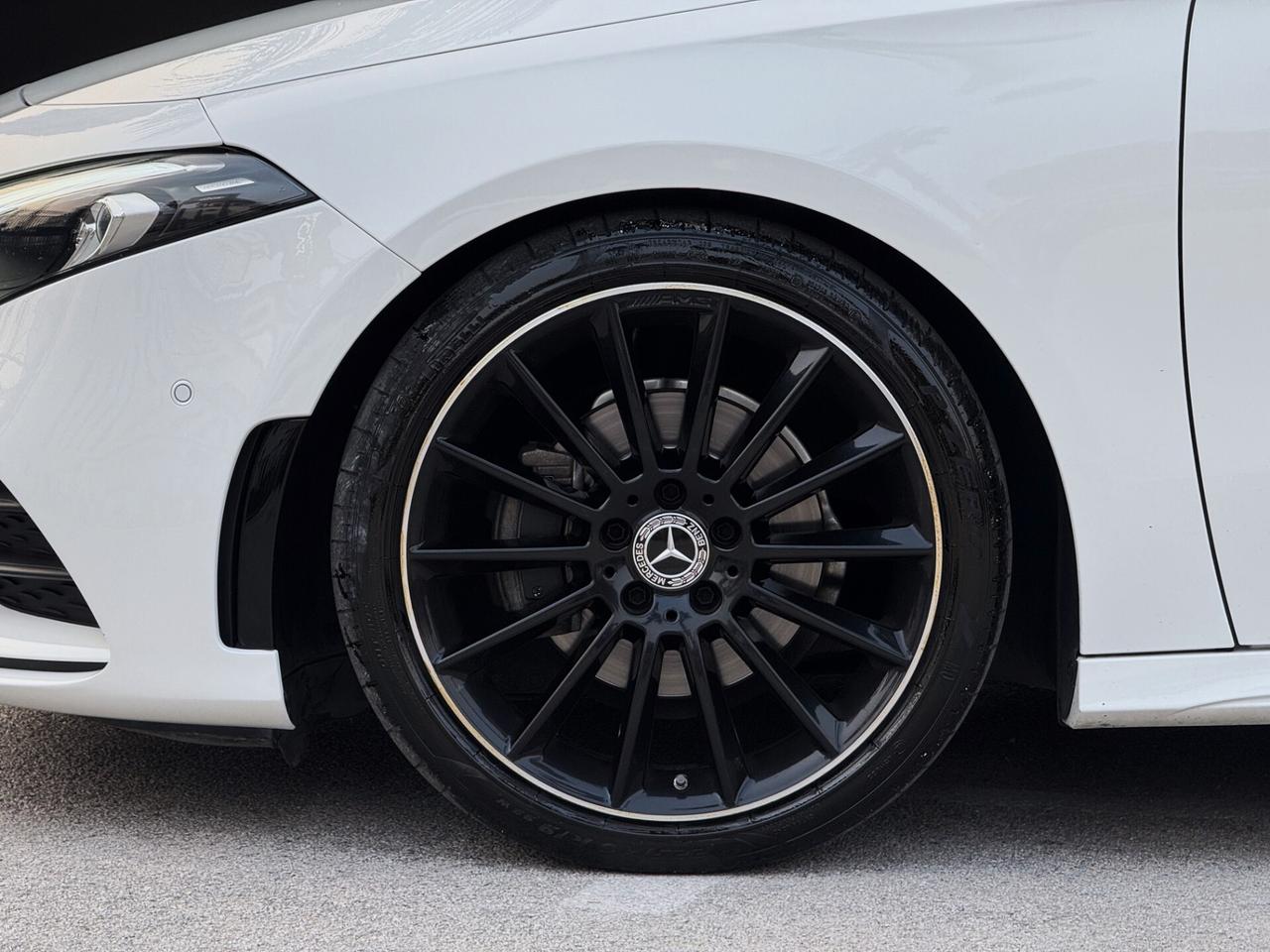 Mercedes-Benz A 180 d Premium AMG TETTO PACK LUCI